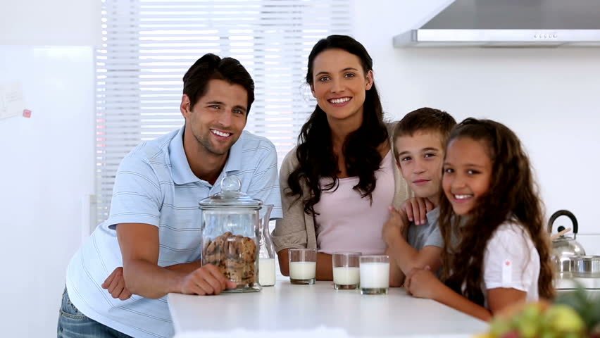 Pat's family with cookies